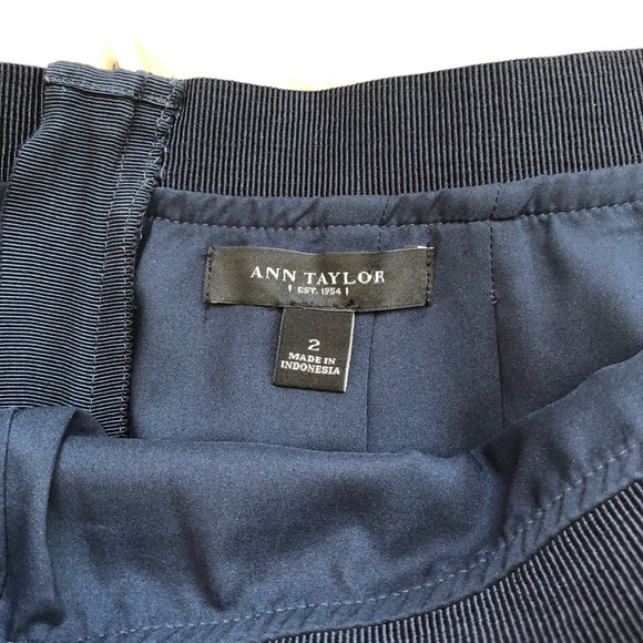 Ann Taylor floral pencil skirt - Picture 6 of 6